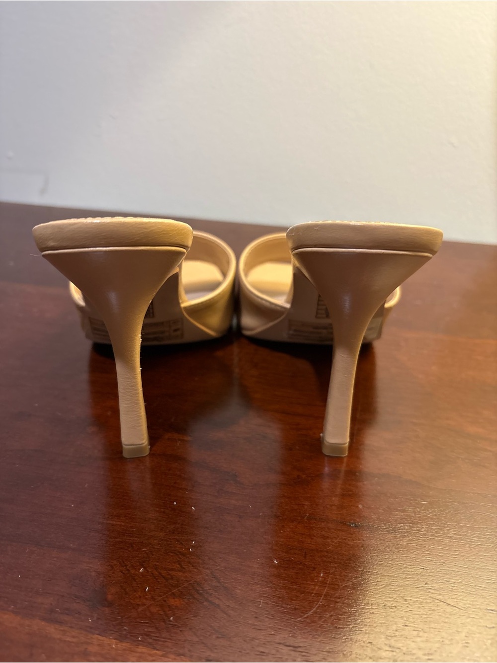 Forever 21 Beige Square-Toe Mule Heels. - Picture 8 of 10